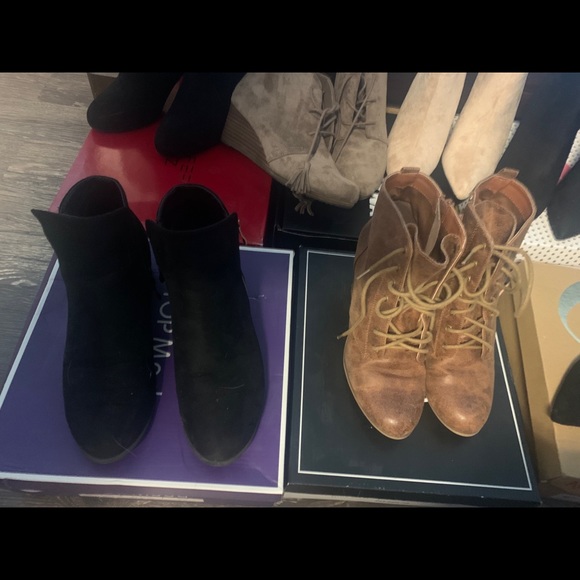 Shoes - Picture 6 of 11